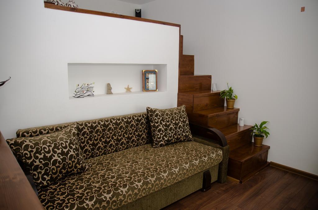 Babylon Apartment On Bukovinskaya Street Rivne Exterior foto